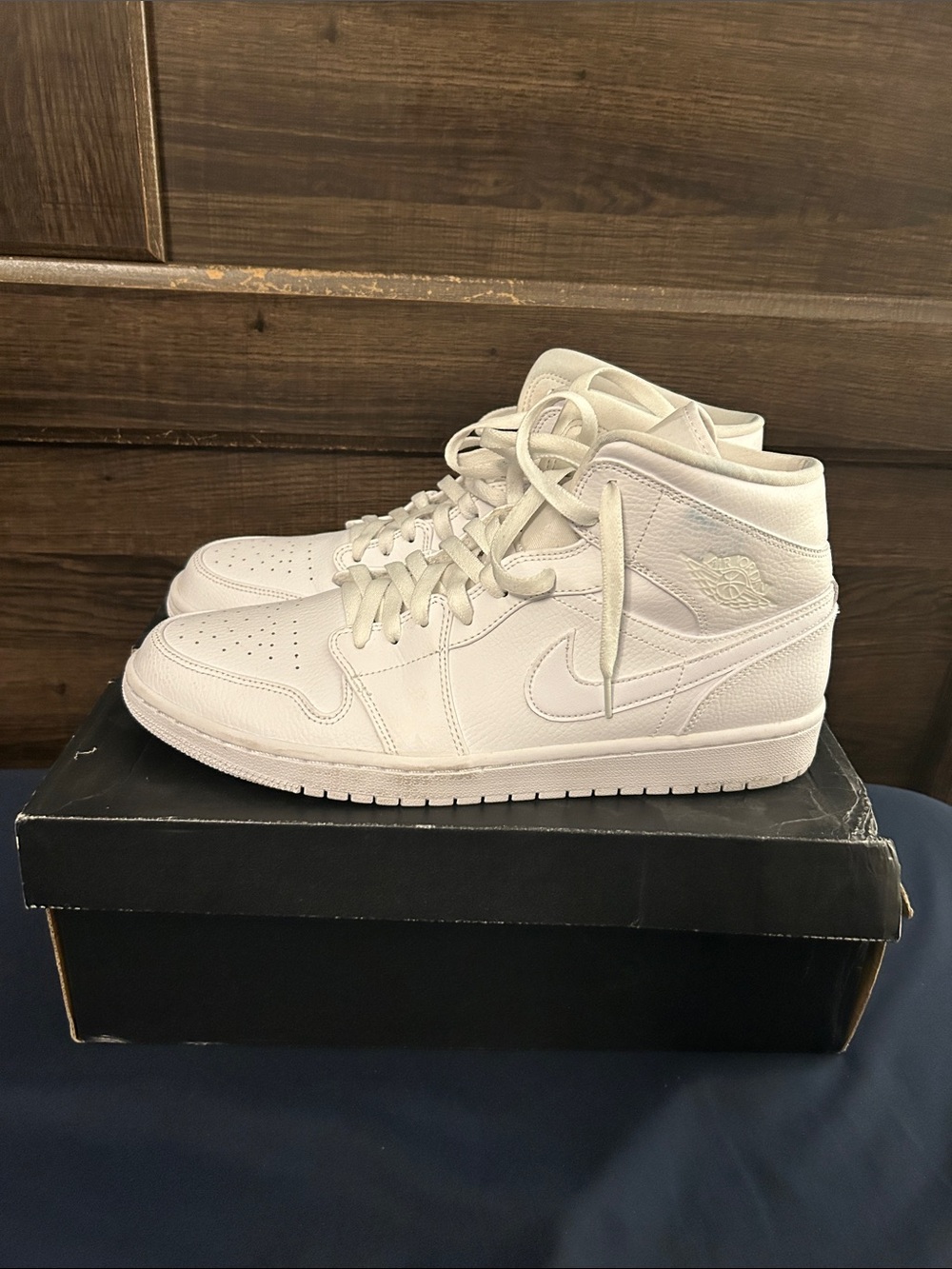 Air Jordan 1 Mid “Triple White”